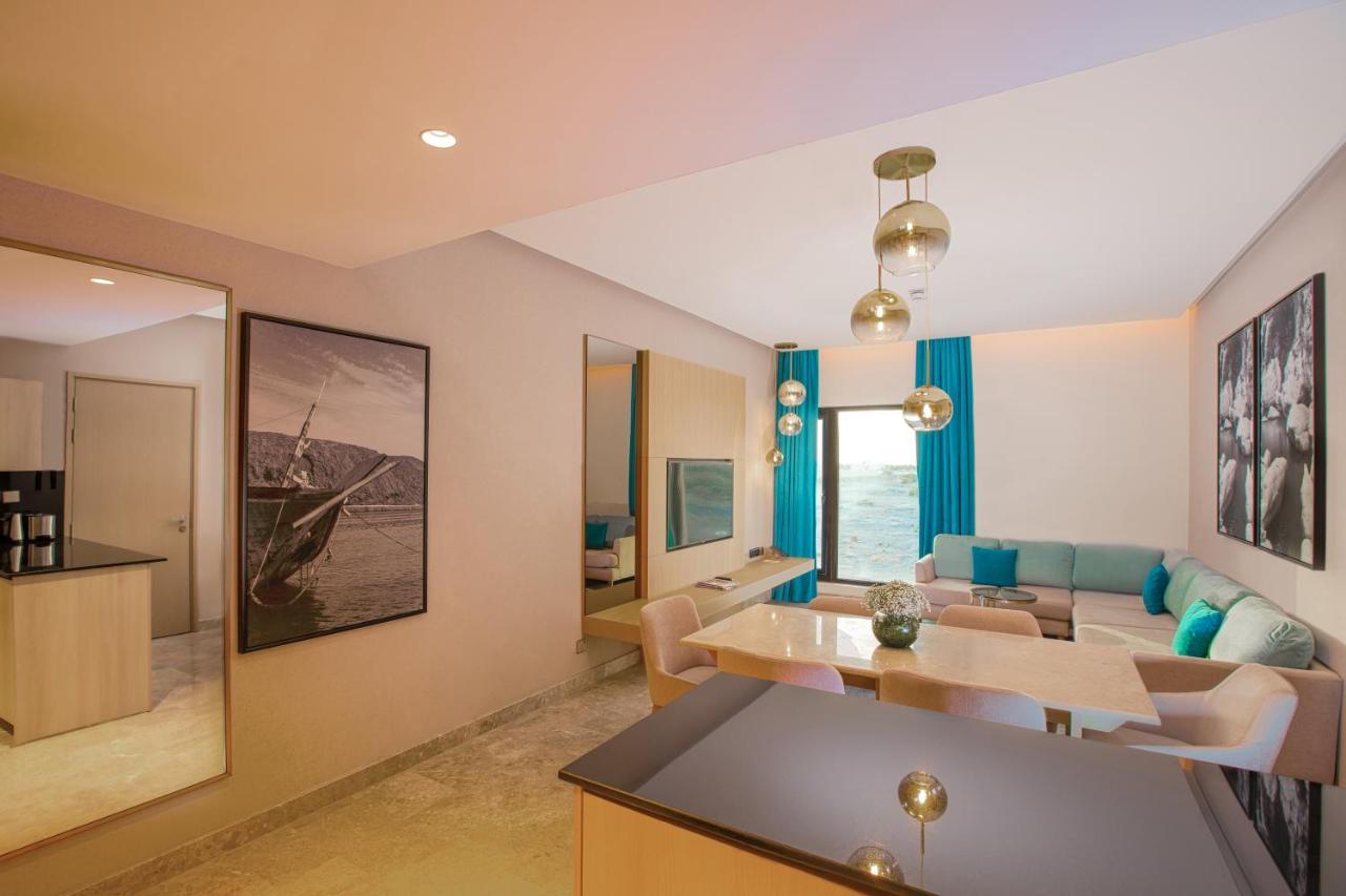 Maani Muscat Hotel & Suites Mascate Exterior foto