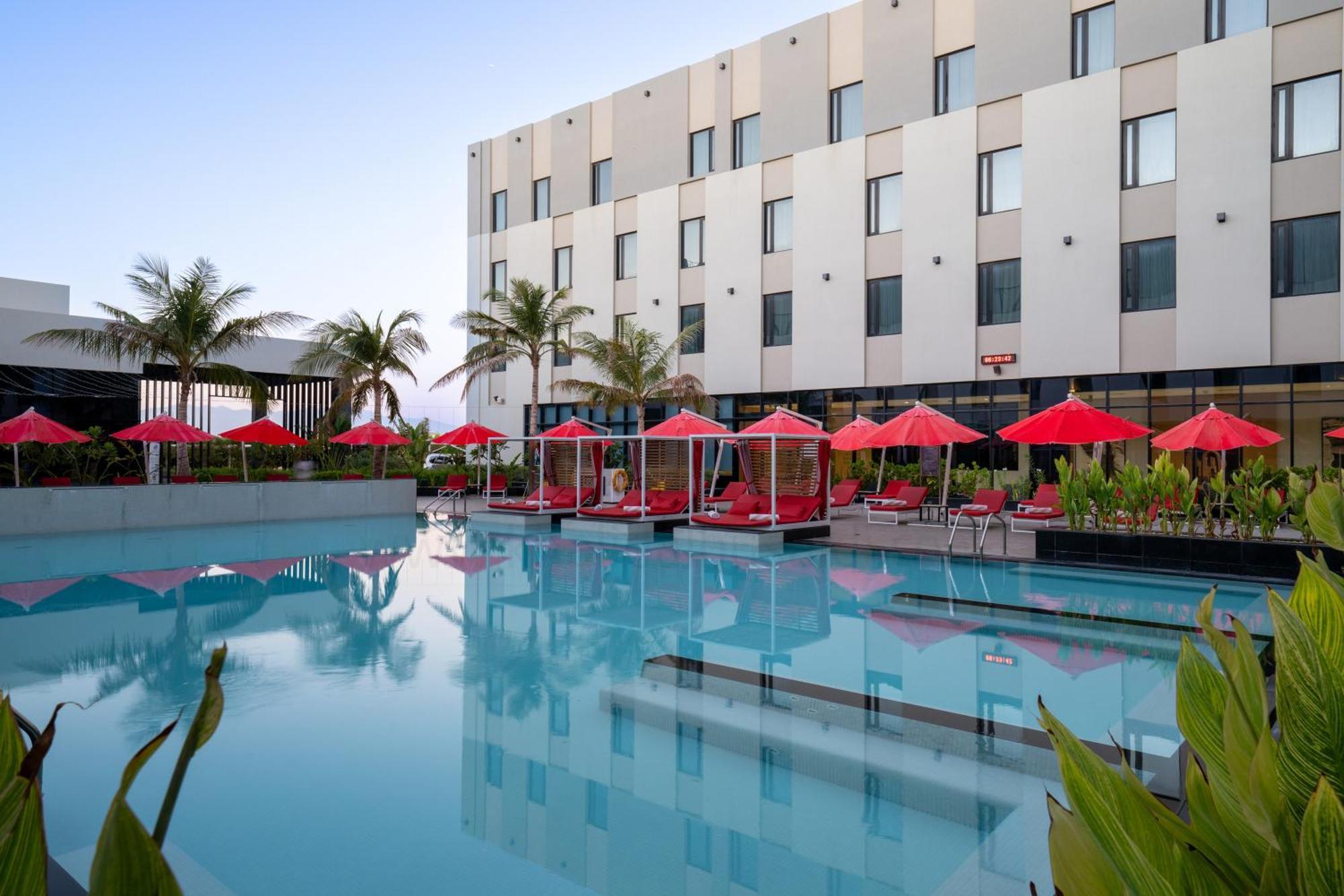 Maani Muscat Hotel & Suites Mascate Exterior foto